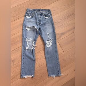 Women’s Levi 501 Distressed Buttonfly Jeans
